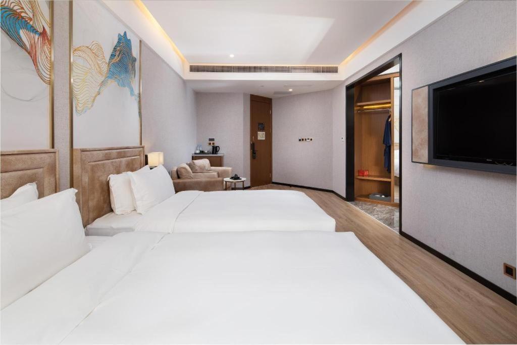 Hongqiao Pujue International Zhongshan Park Metro Station Hotel Shanghai